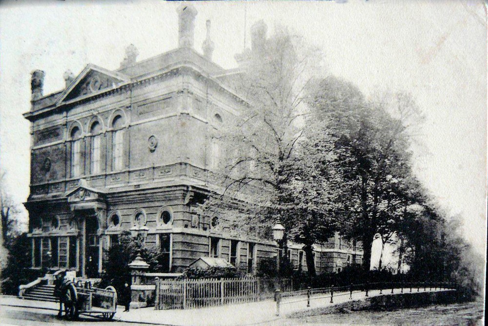 Our building Wac Arts