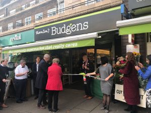 Ribbon cutting at Budgens